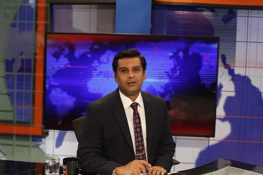 Azeem Wyne (@azeemwyne) on Twitter photo آئیندہ نسل مجھ کو پڑھے گی غزل غزل
میں حرف حرف اپنا ہنر چھوڑ جاؤنگا
لشکر کریں گے میری دلیری پہ تبصرے
مر کر بھی زندگی کی خبر چھوڑ جاؤں گا
#justiceforArshadSharif <a href="/javerias/">Javeria Siddique</a> آئیندہ نسل مجھ کو پڑھے گی غزل غزل
میں حرف حرف اپنا ہنر چھوڑ جاؤنگا
لشکر کریں گے میری دلیری پہ تبصرے
مر کر بھی زندگی کی خبر چھوڑ جاؤں گا
#justiceforArshadSharif <a href="/javerias/">Javeria Siddique</a>