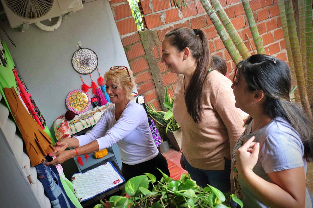 Posadas crece y se desarrolla al ritmo de una comunidad trabajadora, desde la <a href="/muniposadas/">Ciudad de Posadas</a> y el <a href="/hcdposadasok/">HCD Posadas</a> promovemos espacios para la comercialización del sector emprendedor. Feriantes, gastronómicos, artesanos, trabajadores textiles, y muchos más. Feliz día!