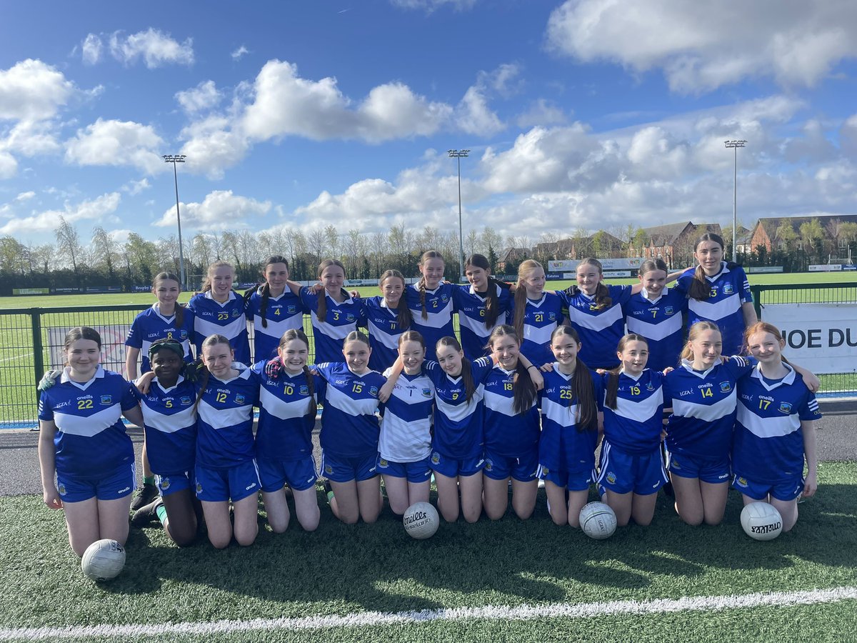 MsBarry16's tweet photo. Well done to our 1st year girls who came 3rd today in a blitz organised by Pobalscoil Iosa in Malahide 🥉🙌 @OldBawnCS https://t.co/WGa6osgrDi