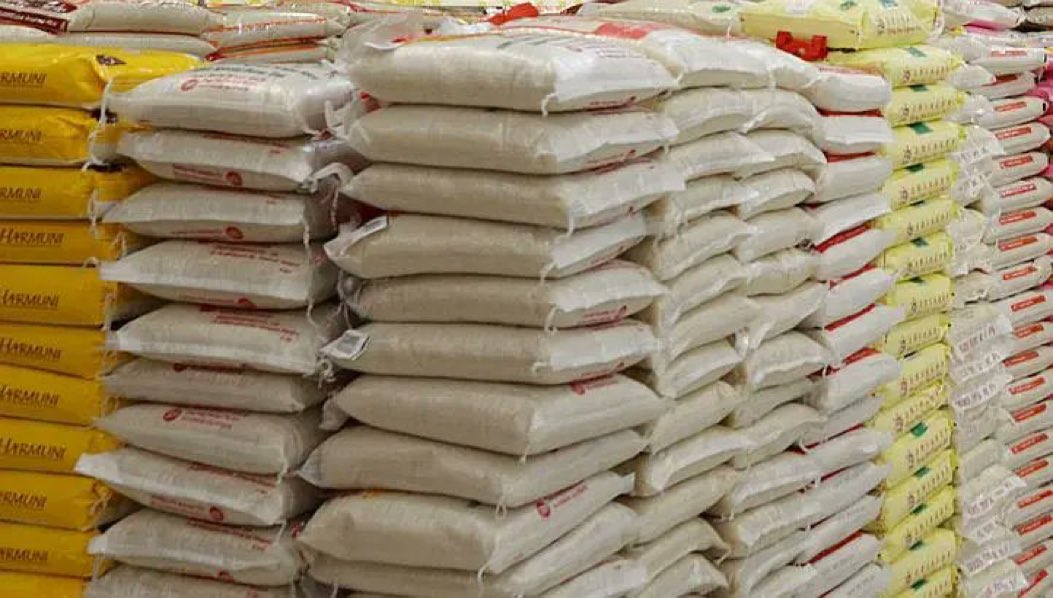 BREAKING NEWS: Bag of Rice drops to 60K from 84K- News

How much is the current price of rice in your area??