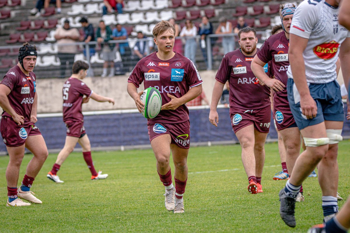 ᴇsᴘᴏɪʀs 👊 Malgré de beaux efforts en première mi-temps, nos jeunes joueurs se sont laissés dépasser en seconde période face au Racing 92 ce week-end. On vous en dit plus ➡️ ubb.link/InRgC4 #iloveubb