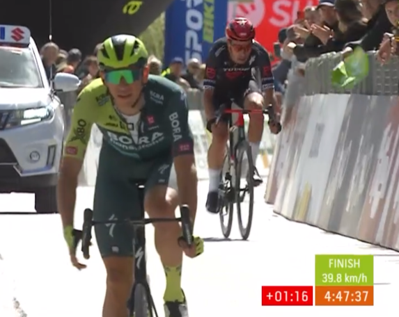 JPHHenneton's tweet photo. #cyclisme 🚴🏻‍♂️ Tour des Alpes 🇮🇹🇦🇹   Étape 2⃣

Patrick #Gamper 2e
Simon #Pellaud 3e

#velo https://t.co/L4XZiIHXqs