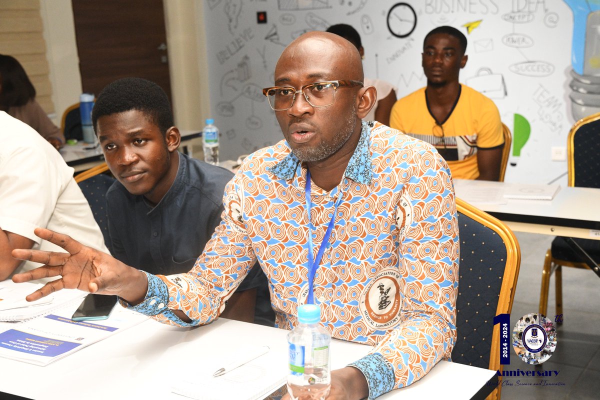 WACCBIP_UG's tweet photo. Edwin Nkansah, Head of the Vaccines, Vigilance, and Clinical Trials Directorate at the @fdaghana, provides an overview of FDA operations, shedding light on its role in the biotech sector and the regulatory framework guiding industry practices.
#BiotechRegulation https://t.co/epi6ncCLQJ