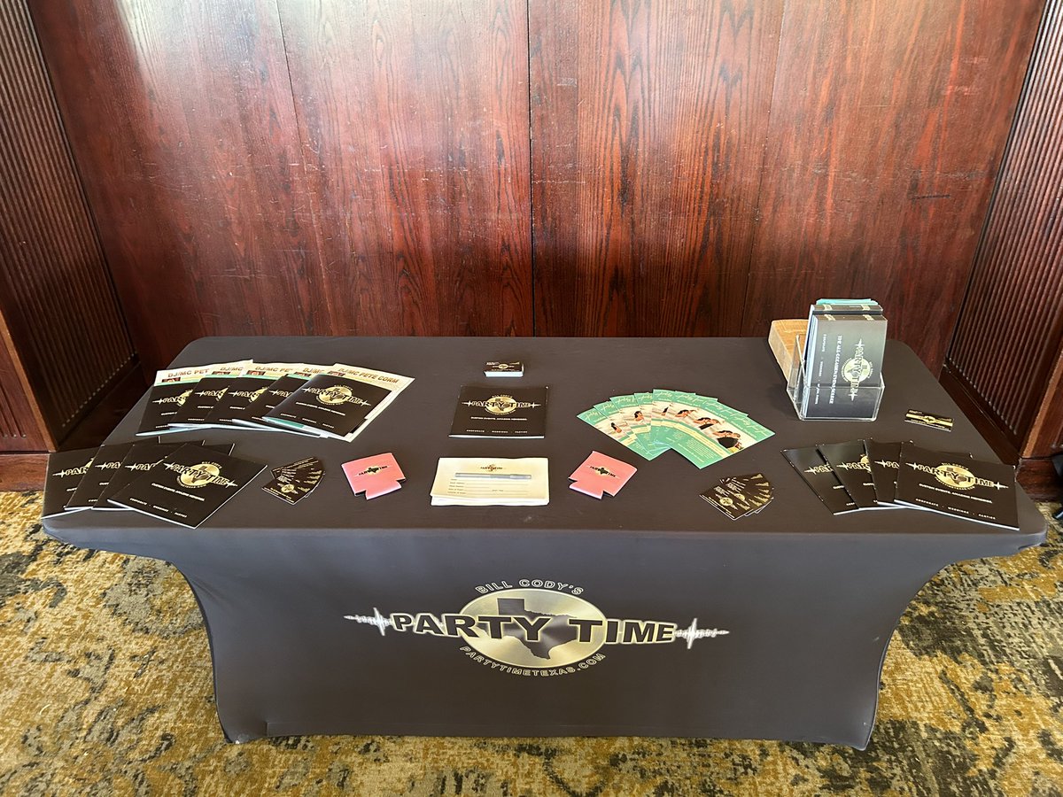 partytimetexas's tweet image. Awesome Open House at Gleneagles CC in Plano Sunday @GleneaglesGolf @partytimetexas @DJBillCody #OpenHouse #dfwdjs #dallasdj #planodj #mckinneydj #friscodj