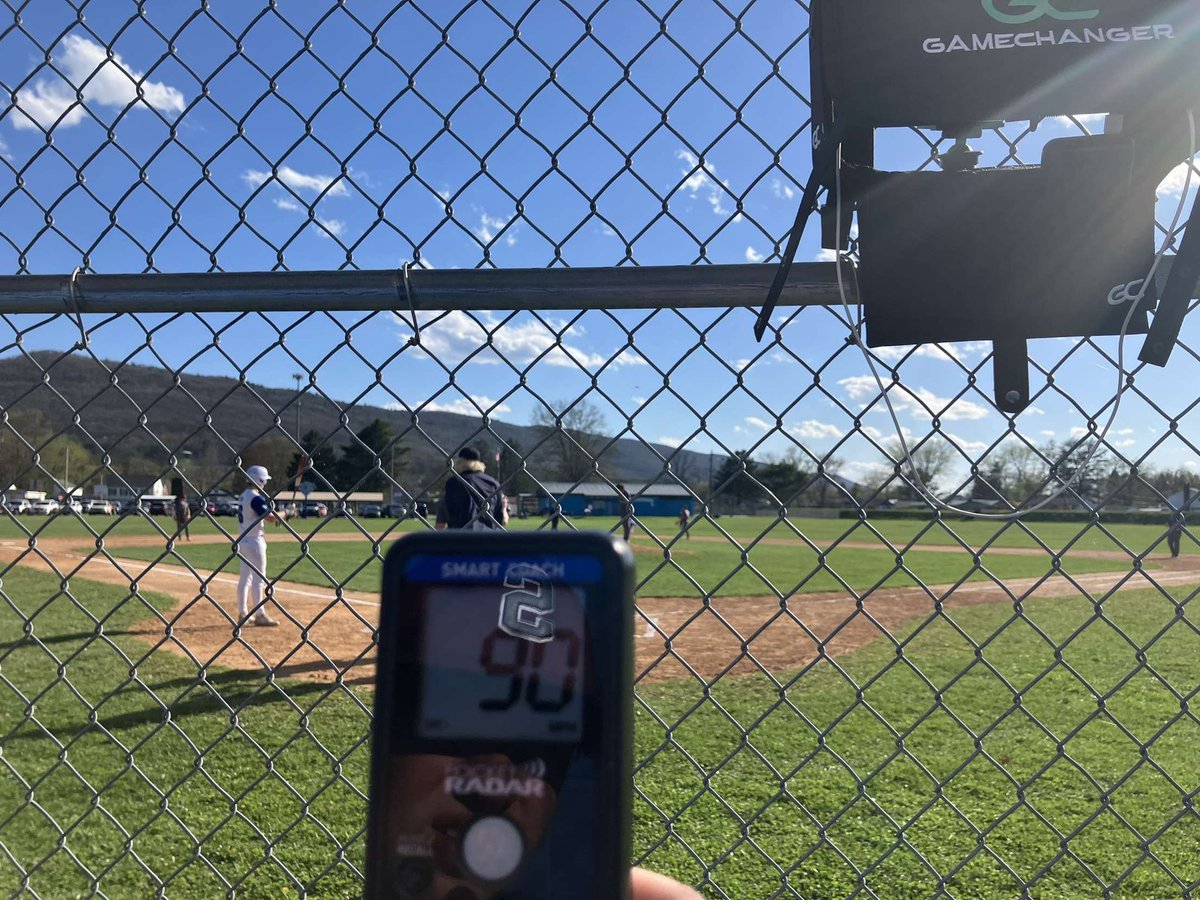 SeabassRhoades's tweet image. First start of the year off the mound yesterday!

4 ip 3er 6ks 1BB 
FB 86-90 (90 ×5)
СВ 70-73
CH 75-78

2/4 at the plate
2 strike 2b, R, RBI

@PrepBaseballPA @FloodCityElite @FlatgroundBats @FlatgroundApp 
#westayup