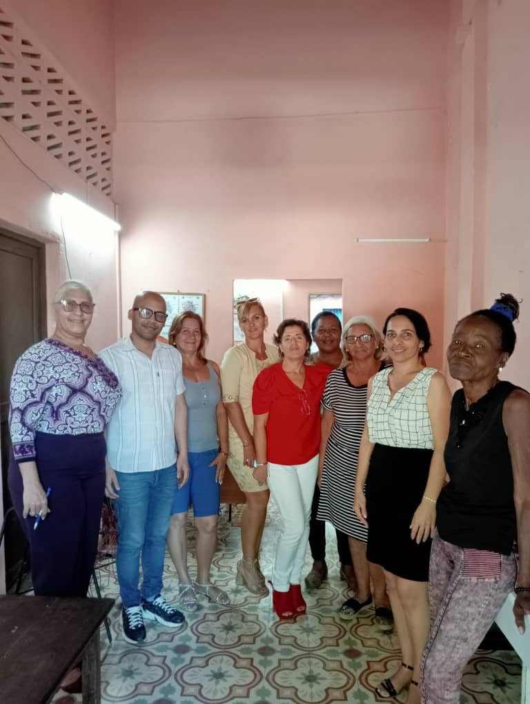 Minjus_Cuba's tweet photo. 👉 Continúa la visita de trabajo a la @justicia_camag presidida por la viceministra @PilarCubaMinjus y la participación de directivos del @Minjus_Cuba.
En el recorrido realizado intercambiaron con funcionarios del Registro Civil del municipio Florida
👇
#FamiliaMinjus 🌹🌿💪🇨🇺 https://t.co/Bu0KZ3u5NM