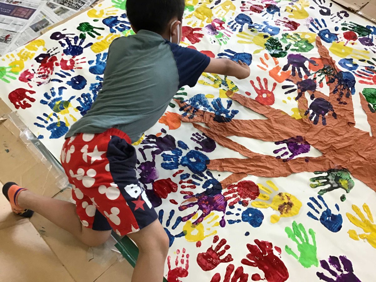 Nu Skin Japan is creating tomorrow's leaders through its Leader in Me program. Elementary-aged children who participate in the leadership program learn to be responsible and work cooperatively through workshops and trainings. Investing in children means investing in our future.