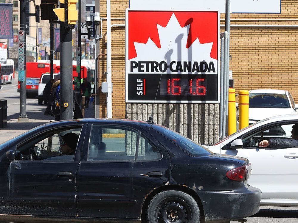 Canada's inflation rate ticks up to 2.9% as gas prices rise calgaryherald.com/news/economy/i…