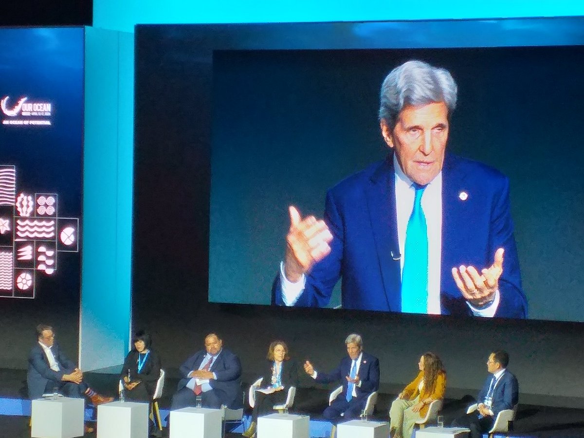 #OurOcean2024 Secretary John Kerry repeatedly stressed the risk of reaching tipping points in the oceans. Unfortunately most politicians don't understand tipping points... In #GES4SEAS we try to improve our predictive capacity of tipping points and increase awareness.