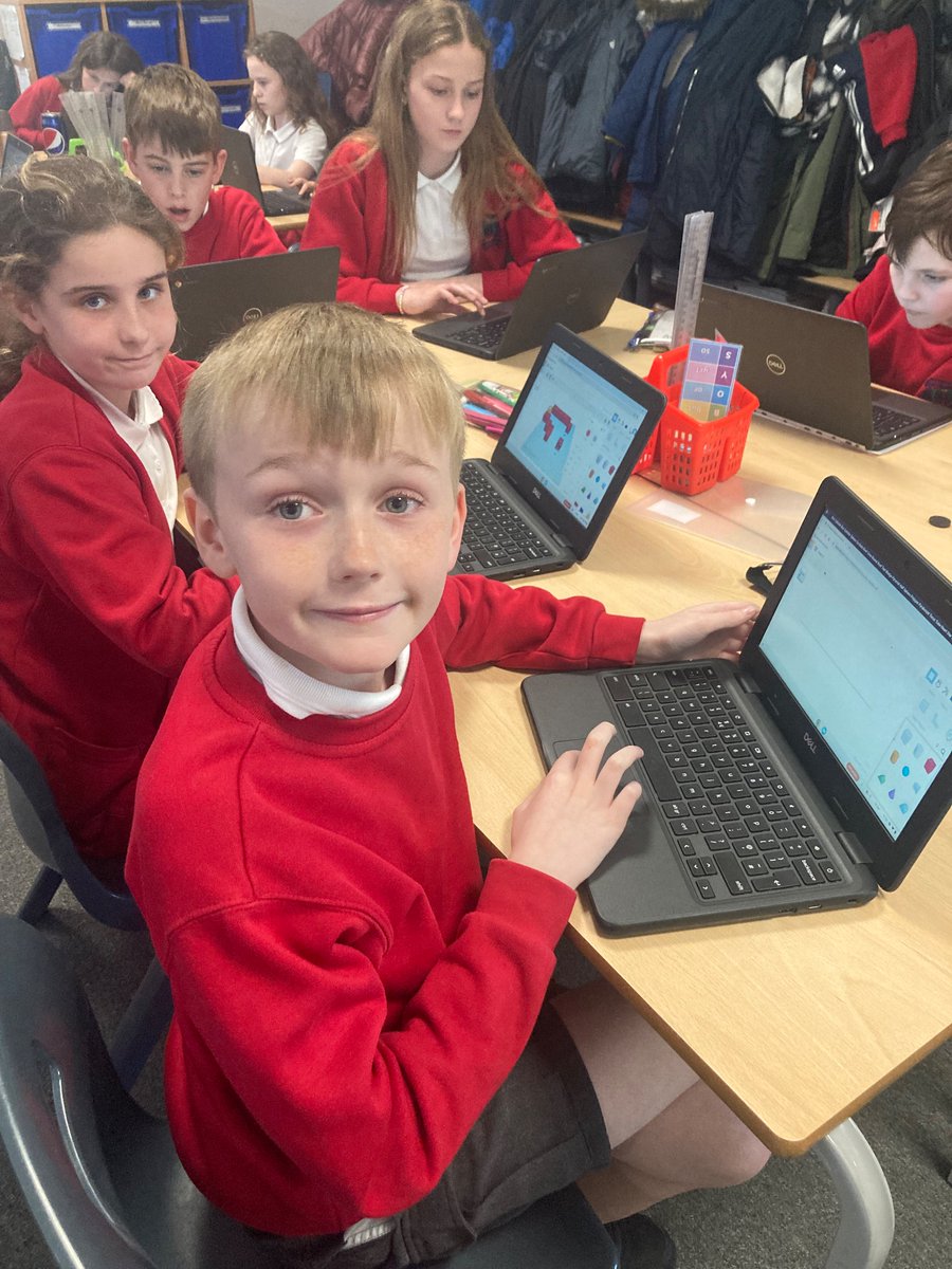 Y6 have been getting stuck into their new 3D modelling topic in computing this afternoon. #HCPScomputing