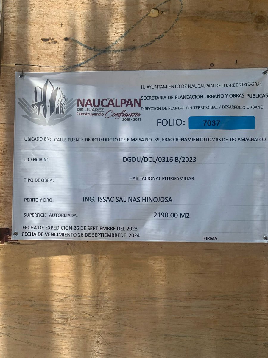 Acueducto 39 Tecamachalco trabajando encima de la barranca destrozando en donde queda el crecimiento sustentable? 
<a href="/angiemoyam/">Angélica Moya</a> 
<a href="/CarlosLoret/">Carlos Loret de Mola</a> 
<a href="/brozoxmiswebs/">brozo xmiswebs</a> 
<a href="/lopezdoriga/">Joaquín López-Dóriga</a> 
<a href="/Javier_Alatorre/">Javier Alatorre</a> 
<a href="/GobNau/">Ciudad Naucalpan / Gobierno Municipal 2025-2027.</a>
