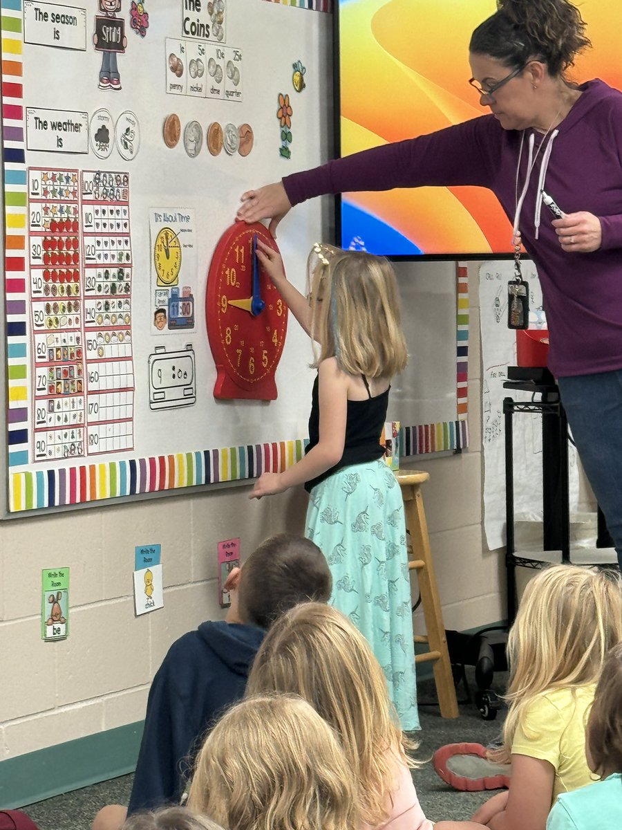 I absolutely love popping into @jodievans78 classroom during calendar time! Love seeing student engagement, collaboration, and math talk. Such a great way to start off the day! 😃 @FVFirebirds1 #bpsne #TeamBPS