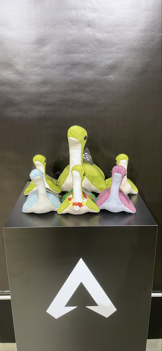 shiho_8888's tweet photo. 🦕🌷🌷🦕
丁度イベントしていたので
立ち寄りました！
#APEXLEGENOS
実は
全然しらないです笑
🦕🌷🌷🦕 https://t.co/gAJLOjFmLi