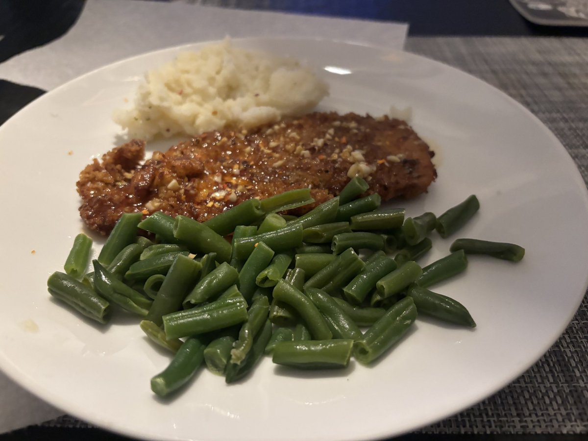 VeronicaHarrell's tweet photo. “Give a man a fish, and you feed him for a day; teach a man to fish and you feed him for a lifetime.” No, this is not #MamaCooks, this is #DaughterCooks. My baby girl made this delicious honey garlic fried chicken dinner @jazziamarie #tuesdayvibes #cooking 🦋🦋🦋 https://t.co/lwNc8WaugK