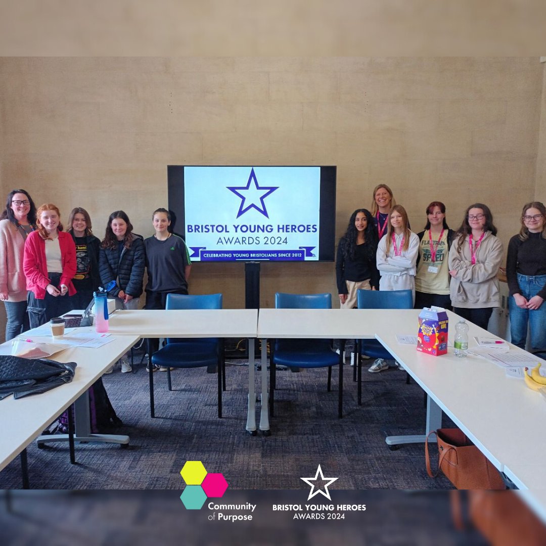 Round one of judging for the Bristol Young Heroes Awards 2024 has taken place.🙌🥳

Here are the Youth Council who carry out the first round of judging for the awards.✨

#empoweringpeople #BYHA2024 #BYHA #Judging #Awards #YouthCouncil