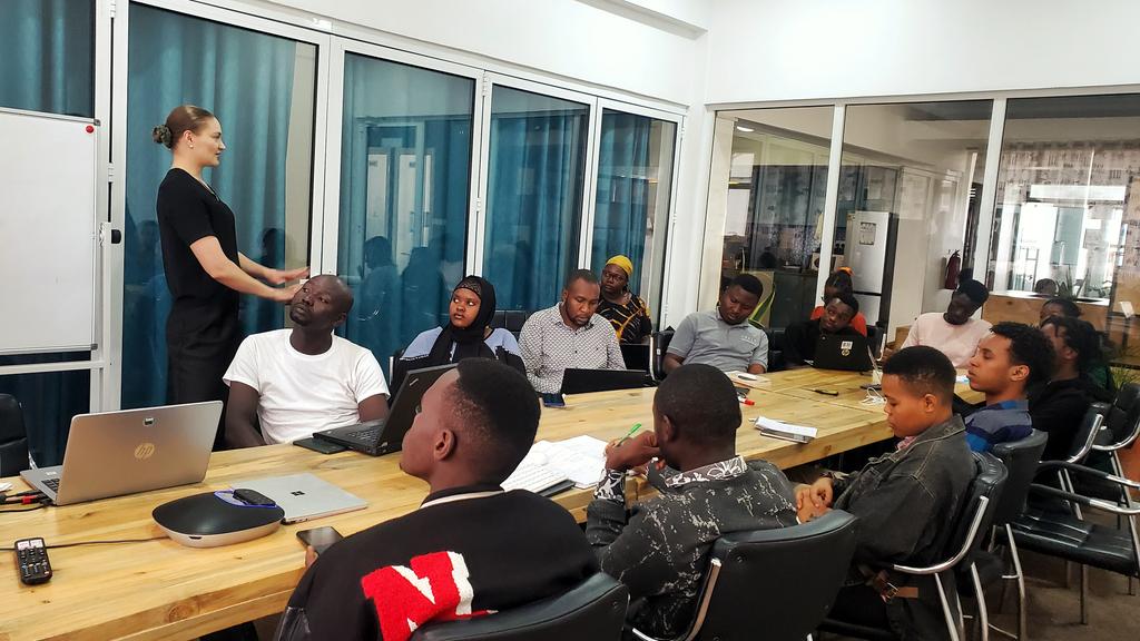 WSH_Arusha's tweet photo. Our AfroGreen Participants recently had their first workshop session, diving deep into 'Pitching and Marketing your Startup from Ida Huiskonen, our Director of Community & Marketing from the Berlin office 🌱✨
#StartupWorkshop #AfroGreen #WSHA https://t.co/AlKN2XYY9K