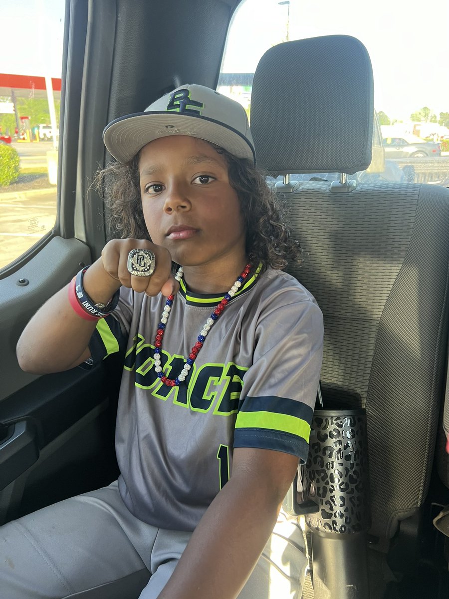 LeviBecker21's tweet photo. Let’s go 💪🏽💪🏽 #BaseBall #10ubaseball #Hardwork #neverstop https://t.co/FNlI6IJ2Hi