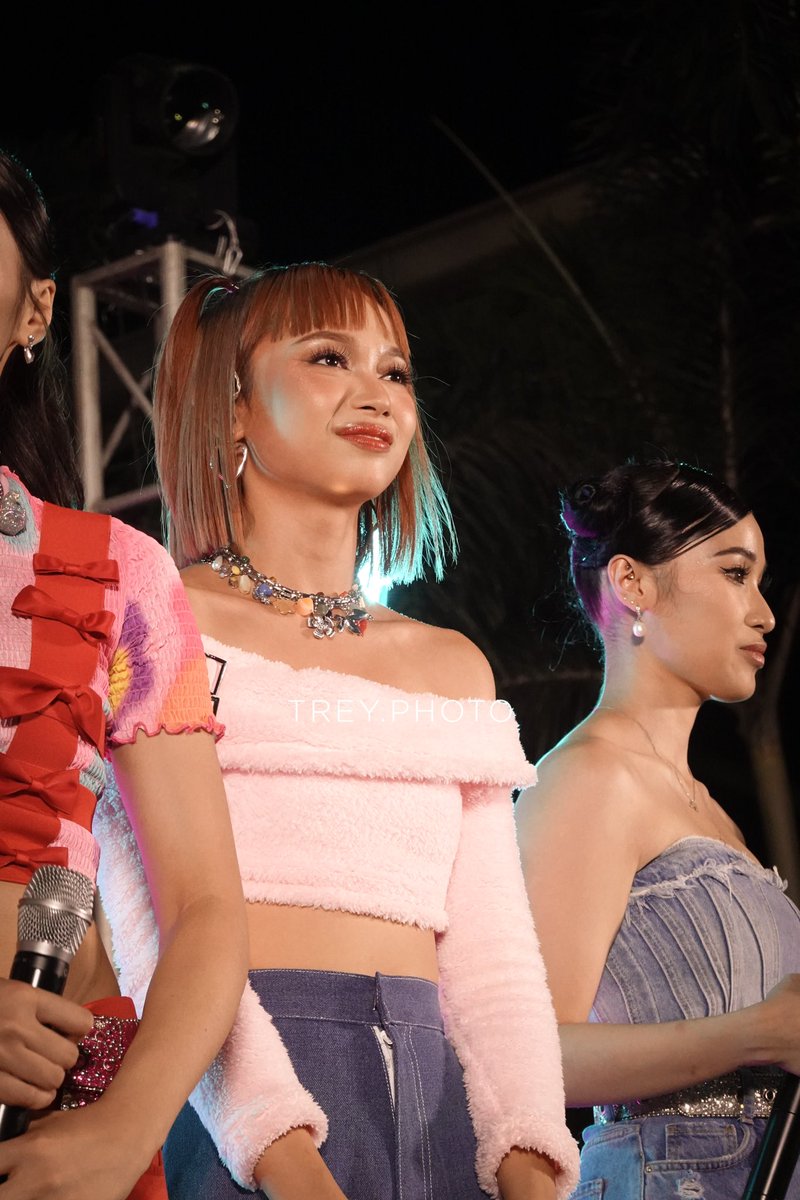 031424 #BINI_GWEN 

#BINI <a href="/bini_gwen/">GWEN APULI</a> <a href="/BINI_ph/">BINI_PH</a> 

#BINIatAyalaMallsMarketMarket