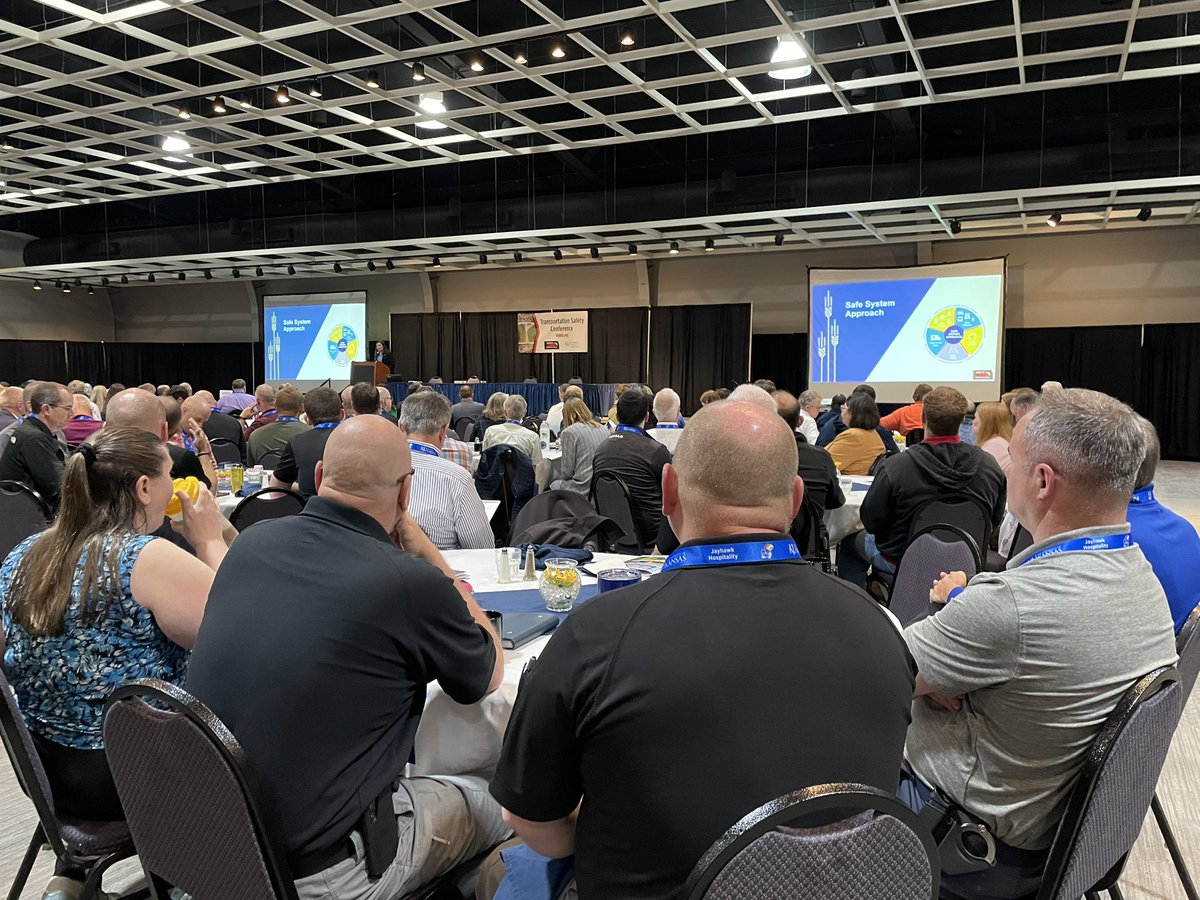 DriveSafeKansas's tweet photo. Good morning from the KDOT Transportation Safety Conference!

There are hundreds of attendees here to discuss what we can do together to make Kansas roads safer for you. https://t.co/QHk94YUbj9