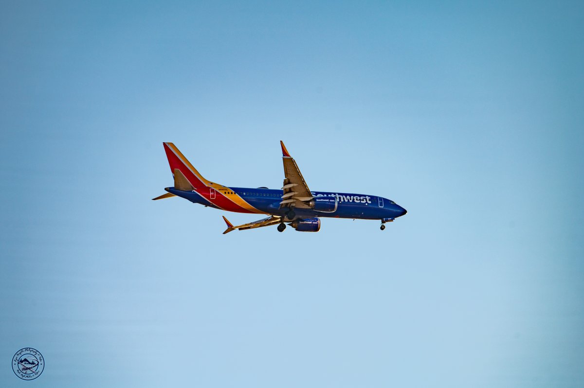 A Southwest 737 MAX 8 is landing at Denver International Airport on a sunnier day compared to this morning. Enjoy the brisk morning as cooler temperatures are on the way. Have a great day!

#aviationphotography #southwestairlines #Boeing737Max