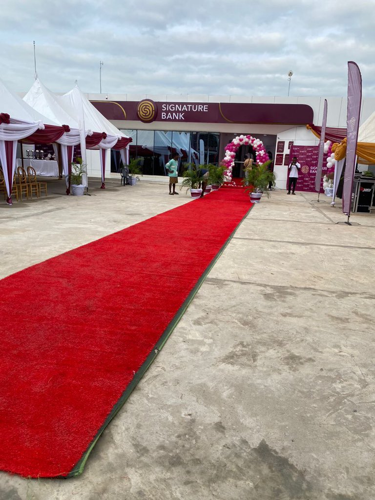 Exciting news! @SignatureBankNG expands its footprint to Asaba, Delta State, with the opening of its newest branch at 119 Nnebisi Road. 
Visit today to enjoy exceptional banking services!

 #SignatureInAsaba