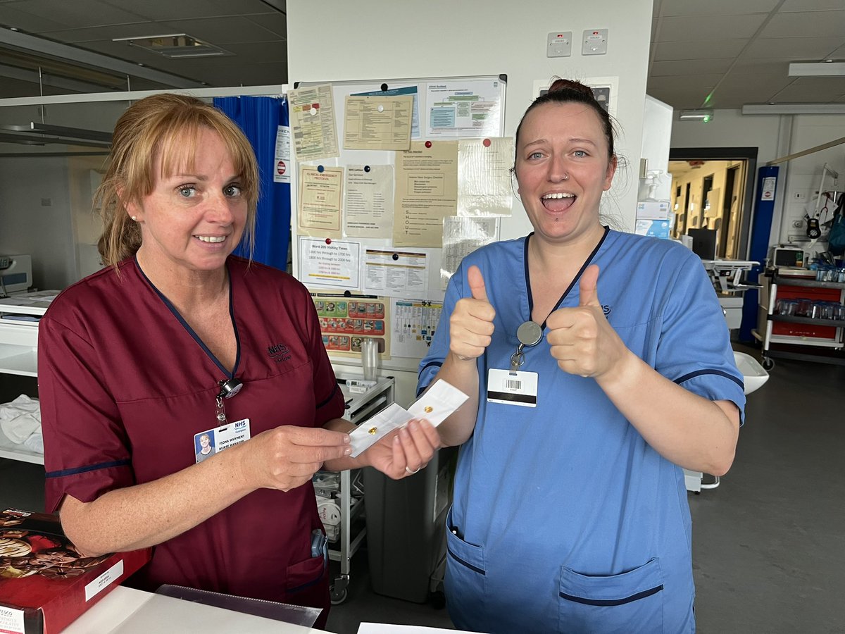 Claire McNab tweet media