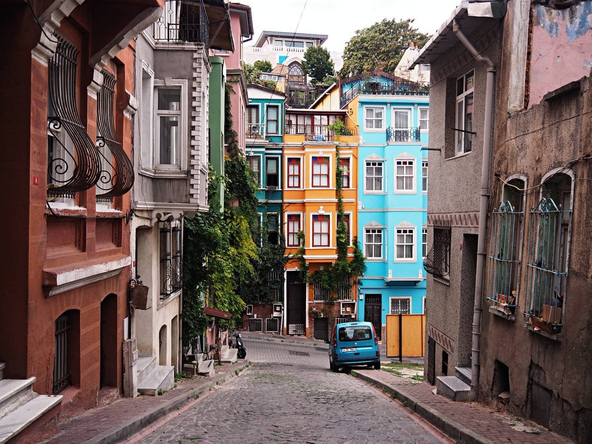 I love living in Istanbul's old Jewish/Christian quarter. The streets are medieval, dotted with Greek/Armenian churches, synagogues, and mosques from centuries ago. Sounds of life, like the cries of babies or children playing, waft into your house with the morning breeze.