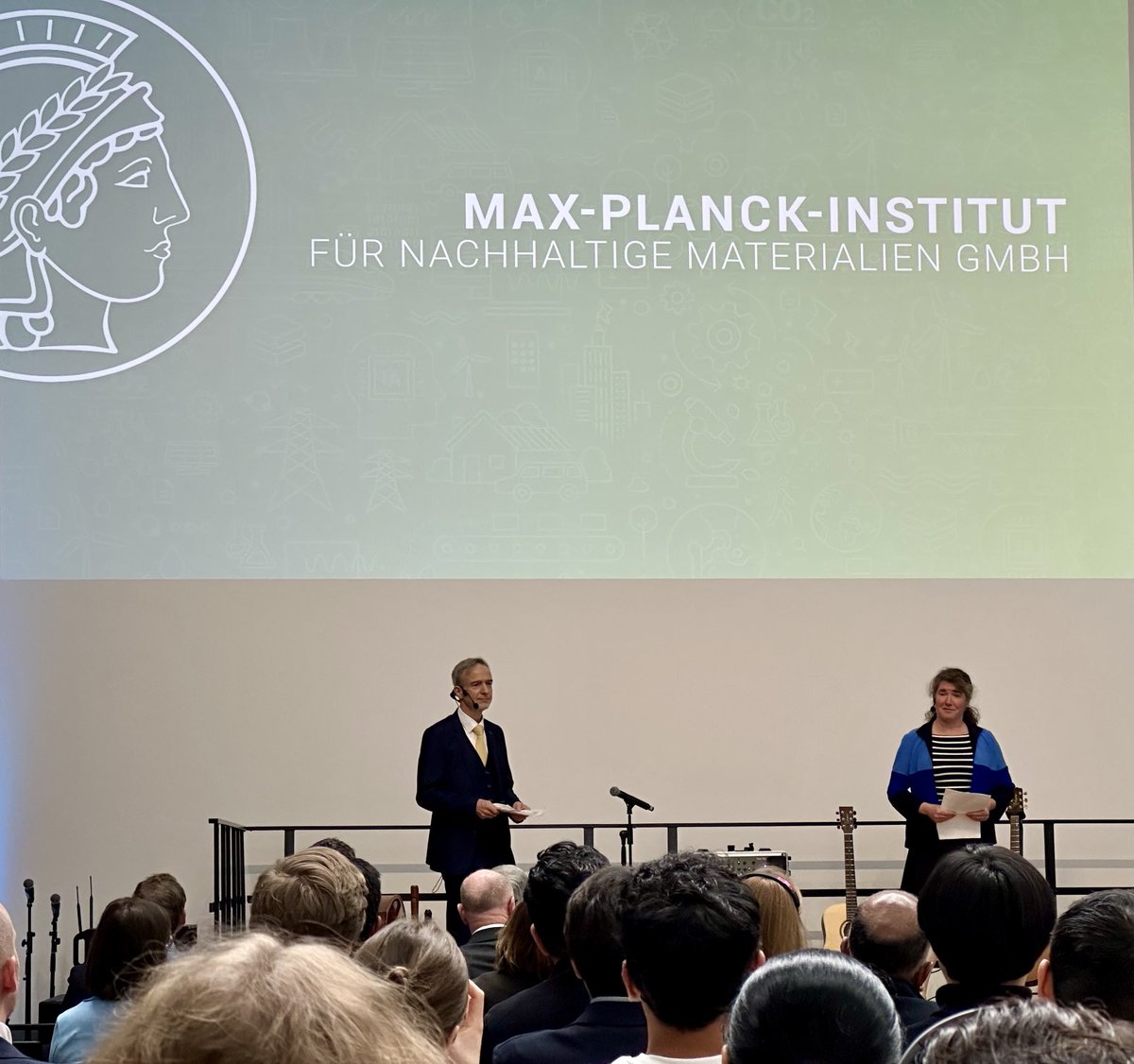 Erik Bitzek tweet media