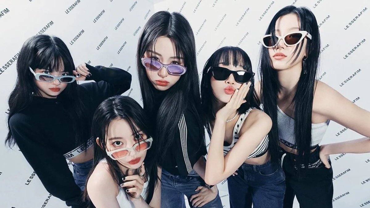 twicebsocial's tweet photo. Most Followed Kpop Girl Group on Line Music Japan 🇯🇵:

#1 TWICE — 1.38 Million Followers 🔥
#2 BLACKPINK — 510K Followers
#3 LE SSERAFIM — 240K Followers

#TWICE #트와이스 @JYPETWICE https://t.co/LhDim09uWF