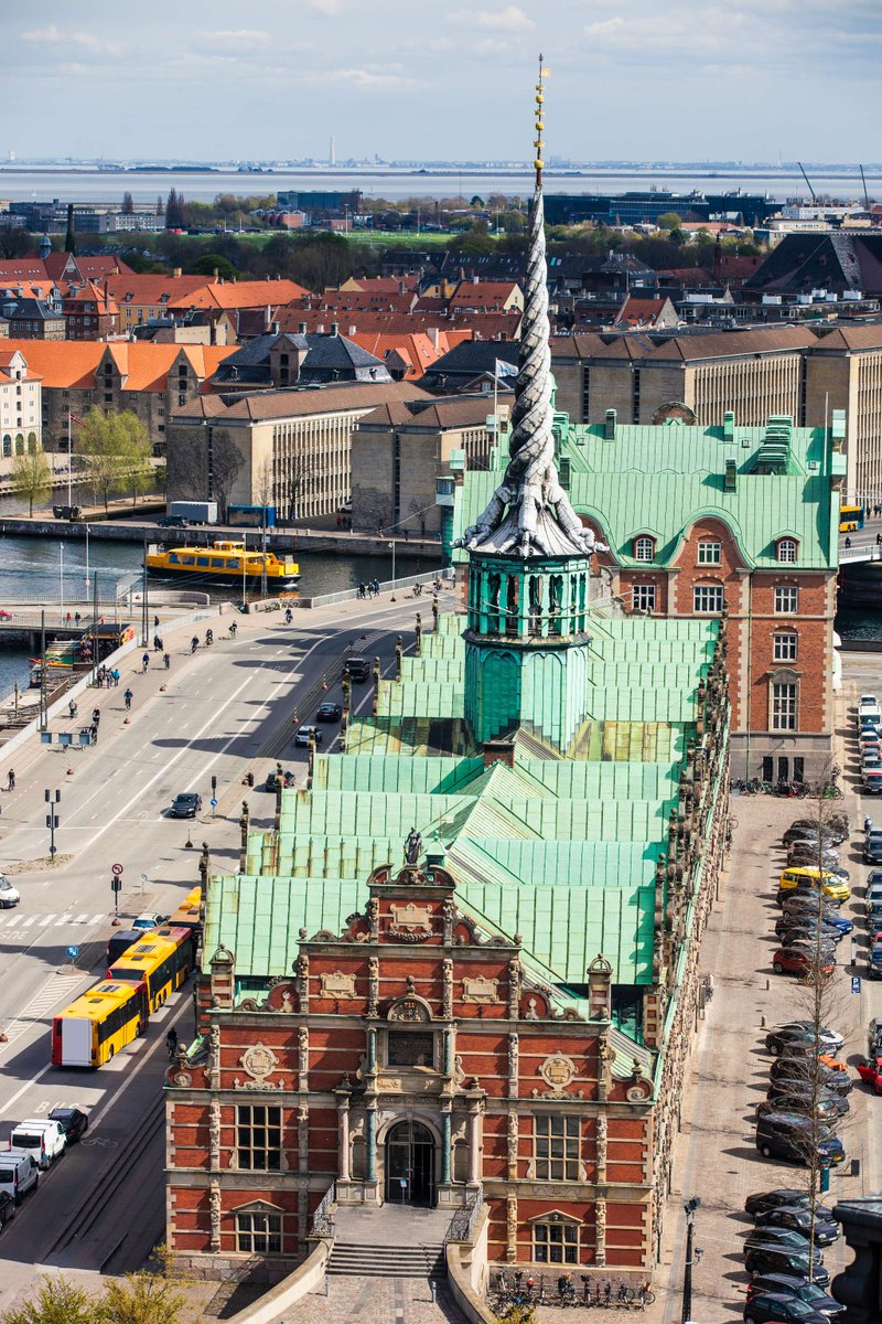 Børsen - the iconic Old Stock Exchange - is on fire💔

Completed in 1625 by King Christian IV Børsen is one of 🇩🇰's most iconic Renaissance buildings. It caught fire this morning &amp; firefighters are still working to control it. Still unknown how much of the building still stands.