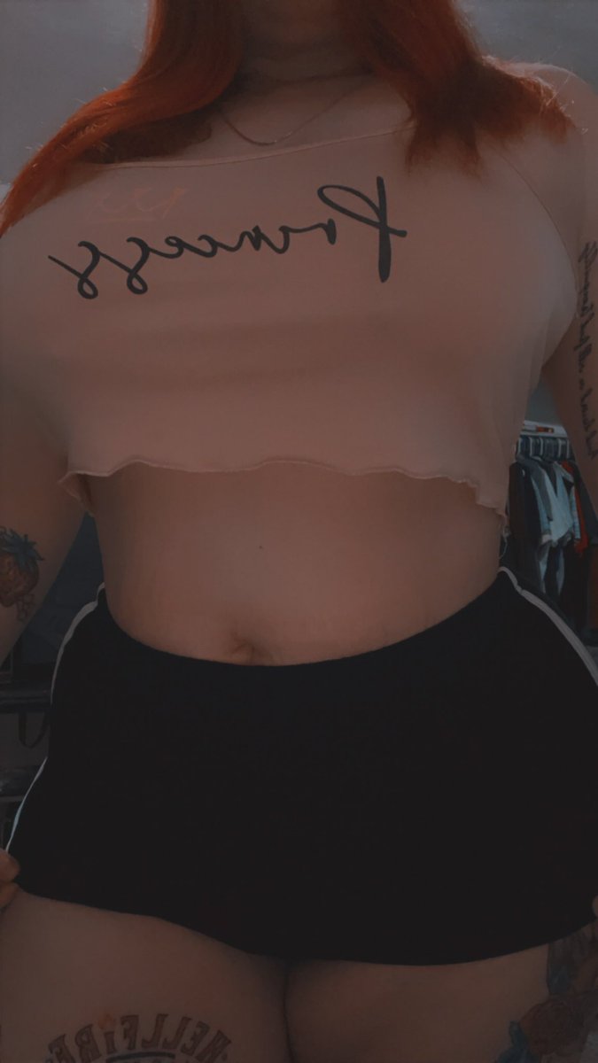 tonystank94's tweet photo. ✨Don’t forget to drink water babes✨ https://t.co/b66wF8ZpXb