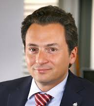 neoliberalover's tweet photo. Si en este momento se tuviera que juzgar con pruebas tangibles y no con calumnias de esas que te dice Benito Juárez al oído en tu momento más esquizofrénico a un ex secretario de estado por enriquecimiento ilícito, malversación de fondos, desvío de recursos, corrupción y tráfico de influencias, sería más sencillo encarcelar de por vida a Rocío Nahle que a Emilio Lozoya.

#NarcoPresidenteAMLO39