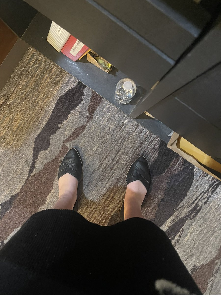 ClaireBee69's tweet photo. Breaking in some new flats 👣💋

Findom paypig cashcow https://t.co/7bXDdQarKd