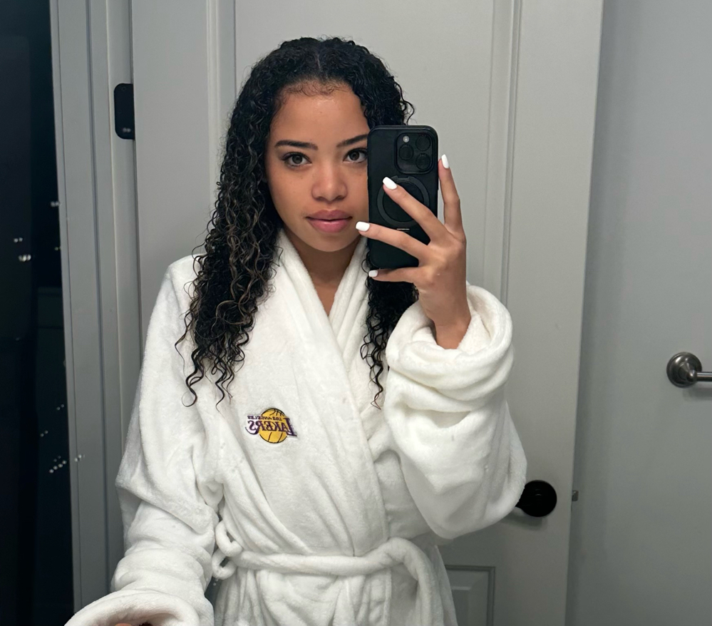 Ready for The @NBA Playoffs. ✌️😎 Support your favorite @NBA team and browse our collection of throw blankets, pillows, robes and much more: bit.ly/3PBhumR 📸: @SaliyahBrady #NBA | #NBAPlayoffs | #Northwest