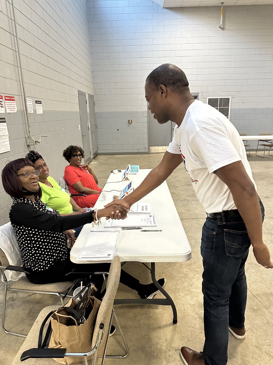 AnthonyDaniels's tweet photo. I can feel the energy today here in #Midway! I wanted to come back to where it all started on #ElectionDay to thank the people of Bullock County for their support. Follow #AD4AL as we visit  local polls at the National Guard Armory and our local Merritt Elementary School. #VOTE https://t.co/O4k6Lr7hLg