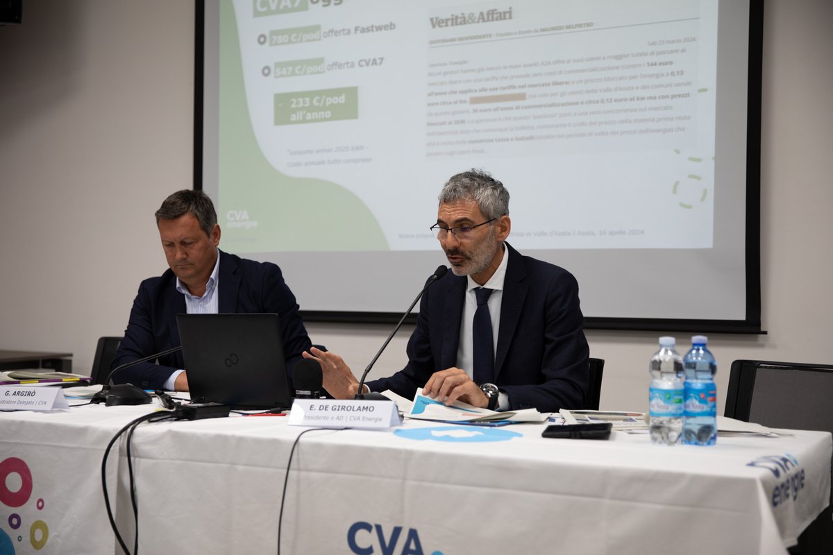 Conferenza stampa di presentazione delle nuove offerte commerciali per la Valle d’Aosta di #CVAEnergie🌿
🫱🏻‍🫲🏻A prezzo fisso e a prezzo variabile, per venire incontro alle esigenze di tutti i consumatori.

🔗 News su cvaenergie.it/blog/avvisi?ni…
