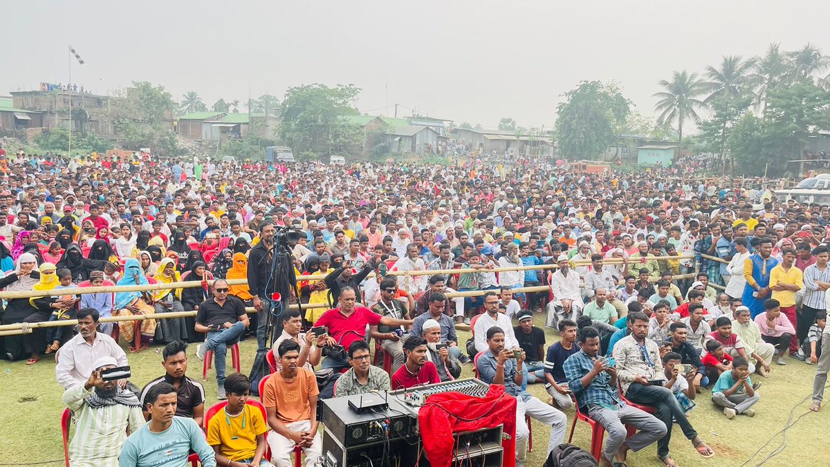 Maulana Badruddin Ajmal Sahab at Jagiroad today, campaigning for AIUDF candidate Haji Aminul Islam. @BadruddinAjmal