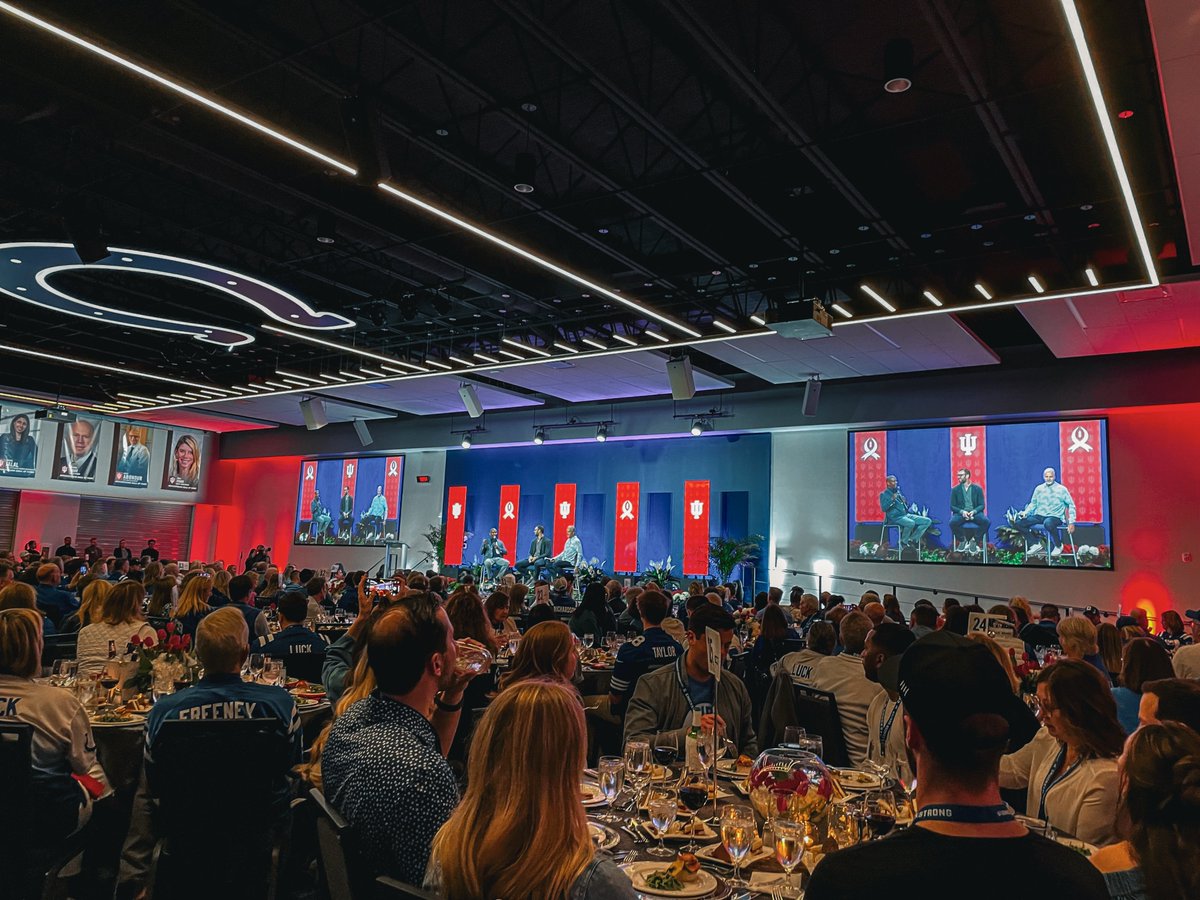 Markey's is proud to have a small part in raising $1.5 million for cancer research at this weekend's Chuckstrong Tailgate Gala!

#EventTechnology #LEDPosters #FundraisingEvents #Markeys