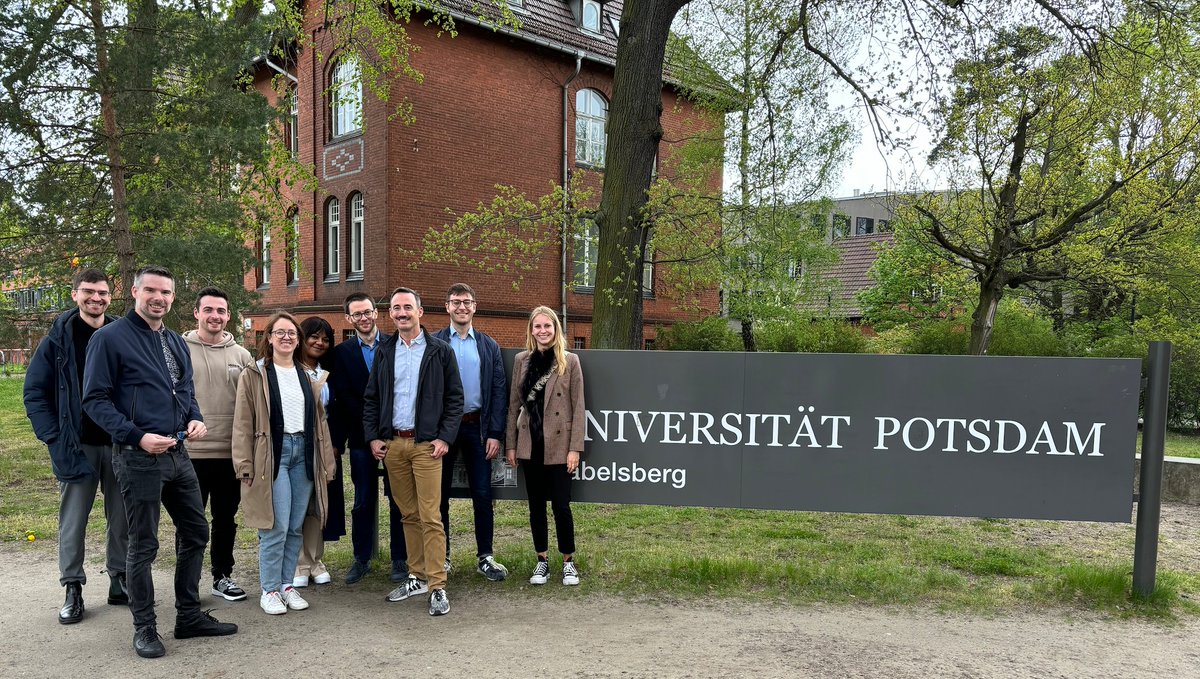 🔬 2nd consortium meeting of #CYLENCE by @bmbf_bund at DigitalVilla @unipotsdam. Partners from @PEASECde, InformationSystems AIC & Virtimo met with @VDI_News to share insights on combating #Cyberbullying and #HateSpeech. 

#UnitedAgainstDigitalHate