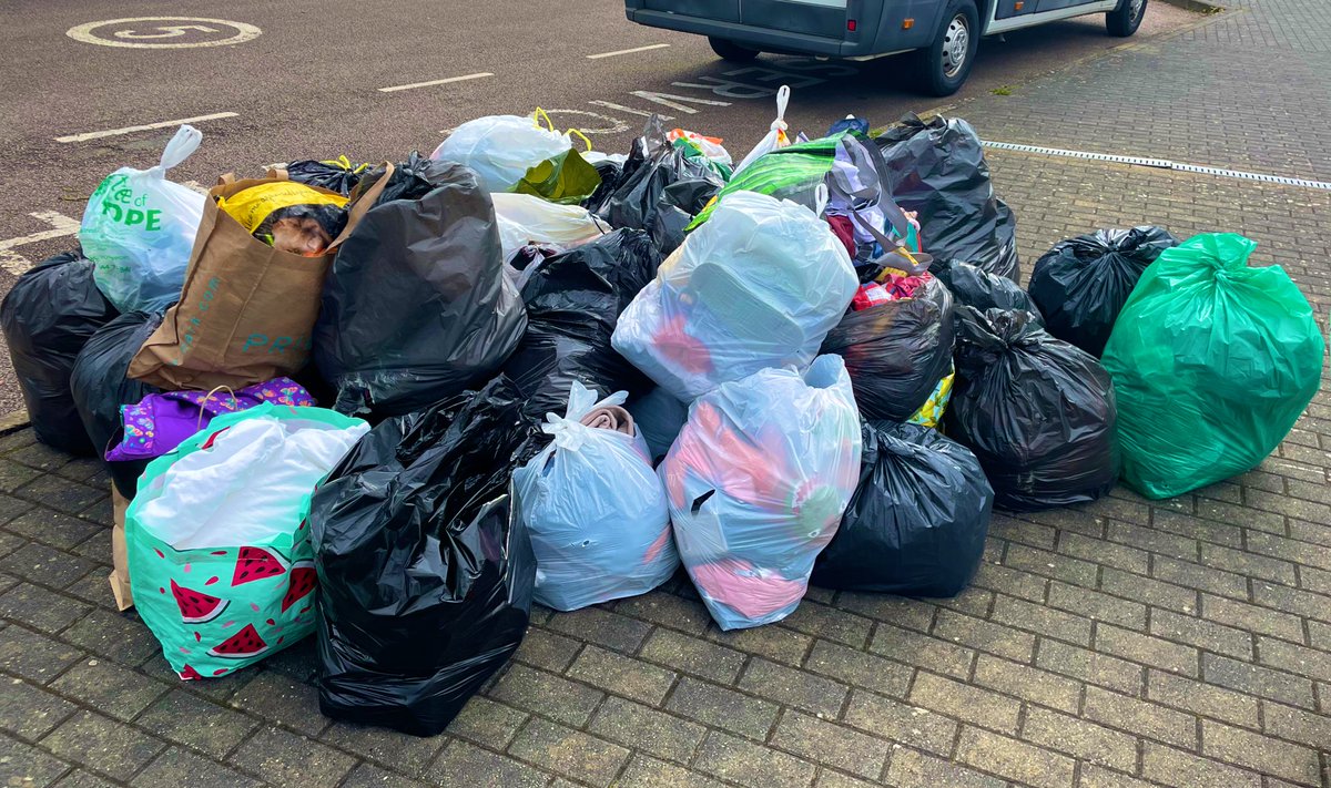 HighwoodFriends's tweet photo. Huge thank you for all the donations this morning. A huge amount of textiles / clothing that has been saved from landfill and has made some money for our school #recycling #fundrfundraiser #highwoodprimaryschool #pta https://t.co/9QAQm2HPwR