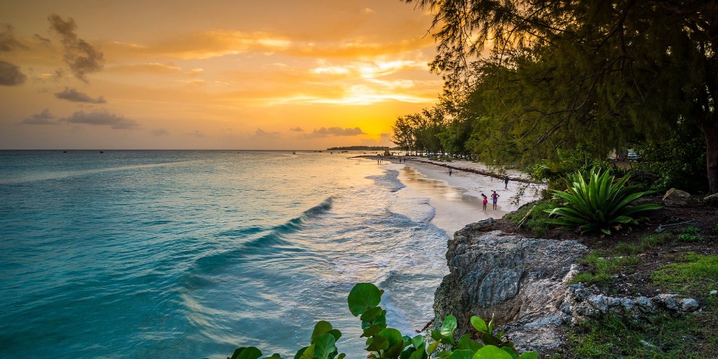 In Barbados, every moment offers a chance to create lasting memories, whether it’s diving into an underwater wonderland, or the island’s mouth-watering cuisine. 

👉 BARBADOS DEALS HERE: ow.ly/z54b50RgWEJ