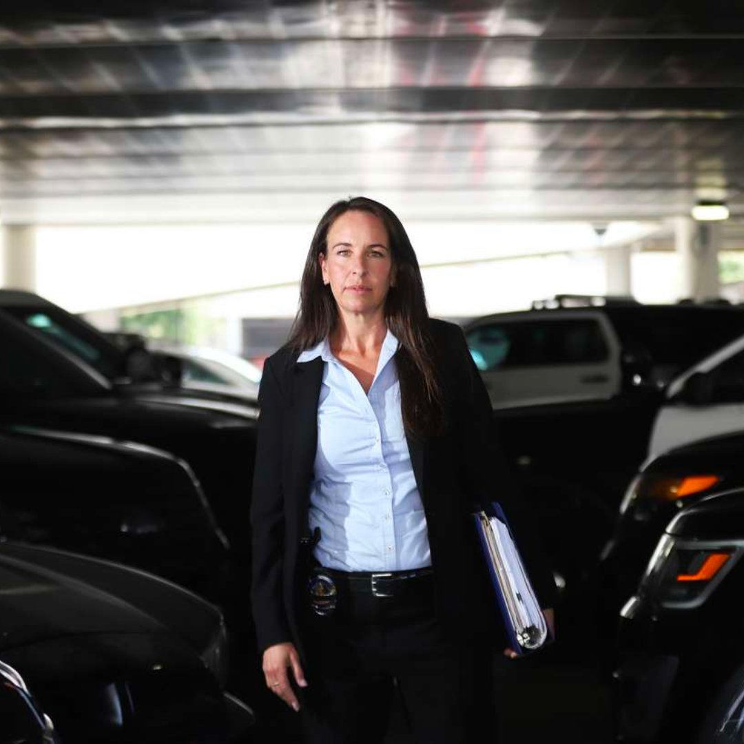 A 60-year-old murder lands in the lap of a brand new homicide detective. The journey to its solve would become her career challenge and personal mission. 

Listen now: link.chtbl.com/AoMsocial