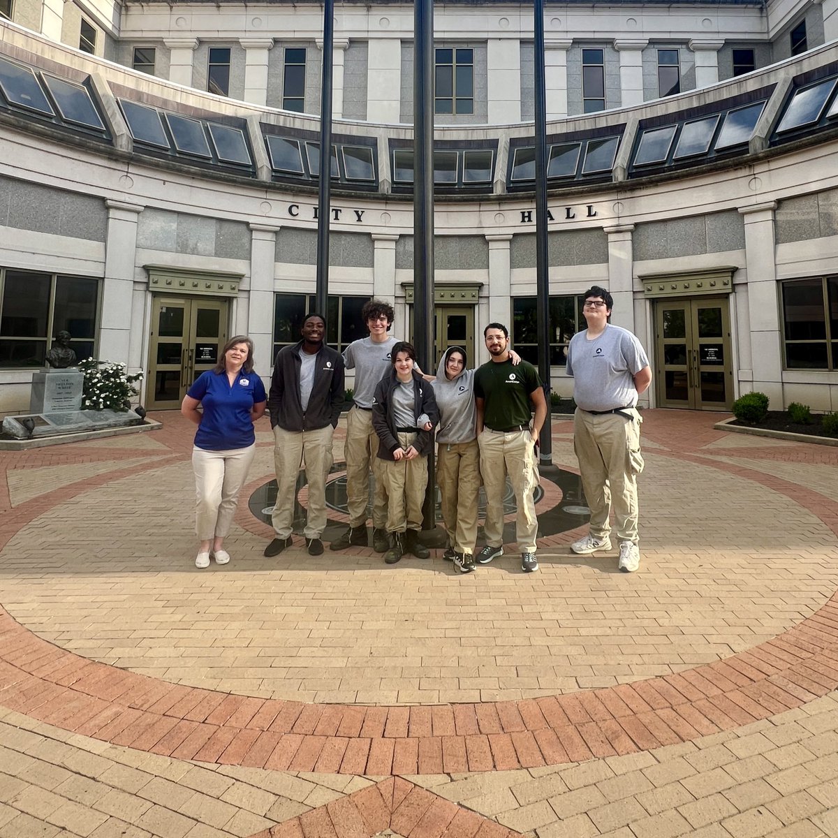 Welcome to #JacksonTN! An @AmeriCorpsNCCC Southern Region team arrived on Monday, April 15, 2024, to help our Love Your Block - Jackson, TN team with home repairs this spring! @AmeriCorps @volunteertn.