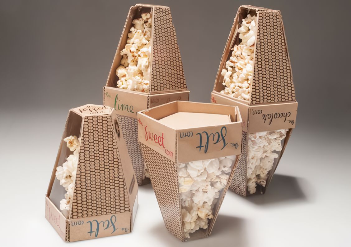 IBEXPackaging's tweet image. Suitable for a wide range of food businesses, including bakeries, confectionery, sushi restaurants, and more, our window packaging is sure to make your products stand out on crowded shelves. 🍴💡 Read More 👉 buff.ly/3xFElXC 

#foodpackaging #windowboxes #SneakPeek