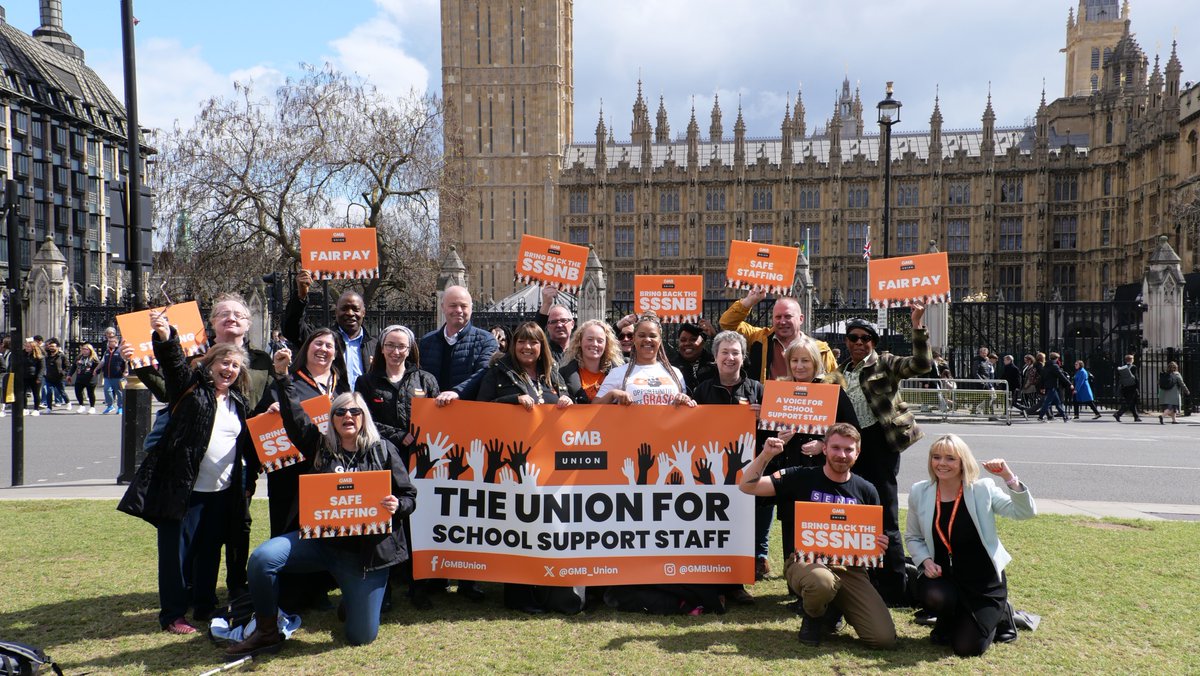 School support staff do a vital job. They deserve decent pay, safe staffing and a collective worker voice. That's our message to parliament today 💪