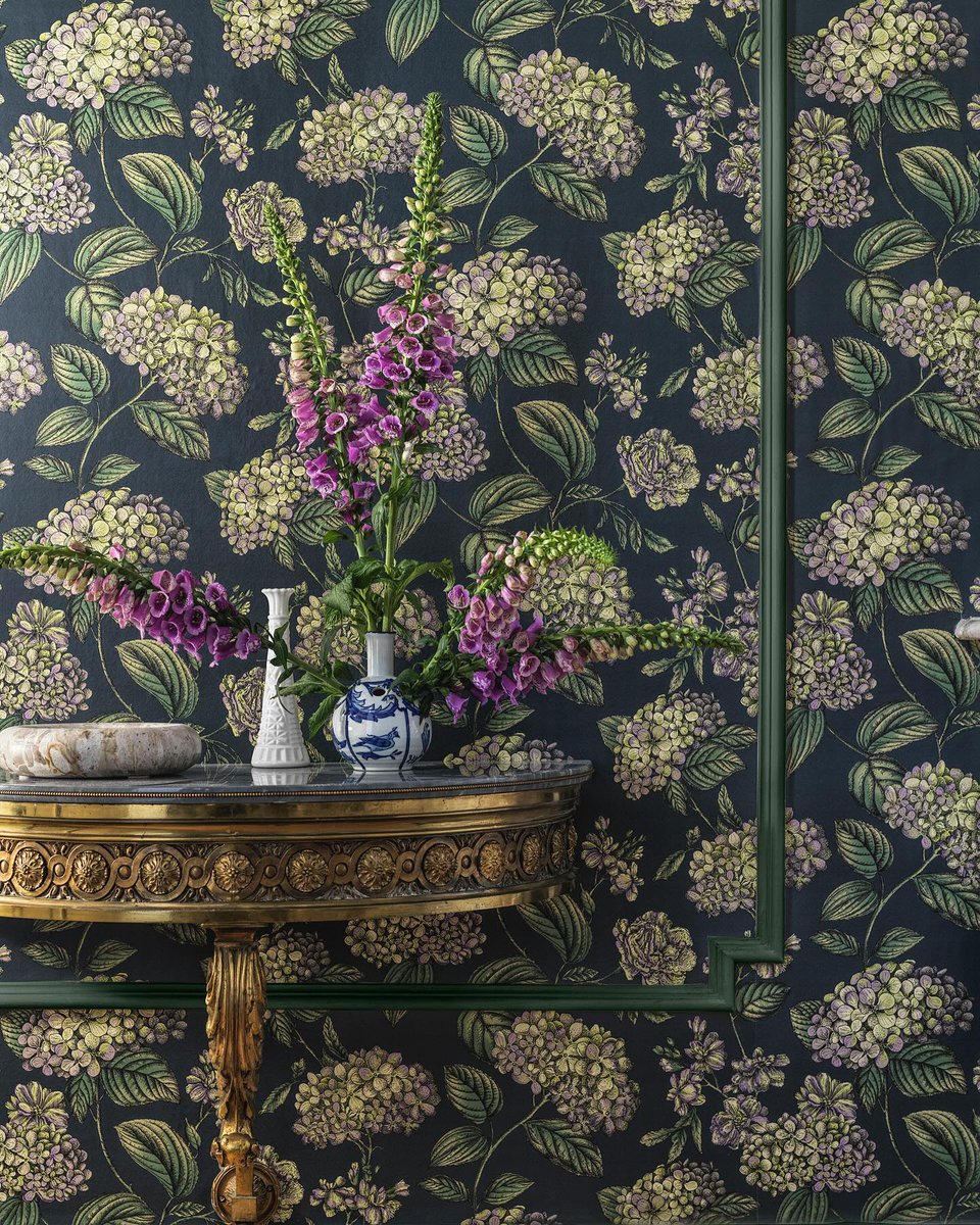 Kravet (@kravet) on Twitter photo Introducing Fornasetti Senza Tempo II, where British craftsmanship meets Italian creativity in collaboration with @cole_and_son_wallpapers and <a href="/fornasetti/">fornasetti</a>. Transform your space with these nature-inspired wallcoverings.
Featured Wallcovering: Ramo di Ortensia Introducing Fornasetti Senza Tempo II, where British craftsmanship meets Italian creativity in collaboration with @cole_and_son_wallpapers and <a href="/fornasetti/">fornasetti</a>. Transform your space with these nature-inspired wallcoverings.
Featured Wallcovering: Ramo di Ortensia