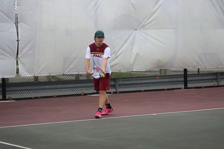 CoachValletta's tweet photo. @TennisIthaca with the 6-1 win over Vestal. Thank you IHS scholar, Lily Wang, for the photos!🎾

@AthleticsICSD https://t.co/1FZg2bL58H