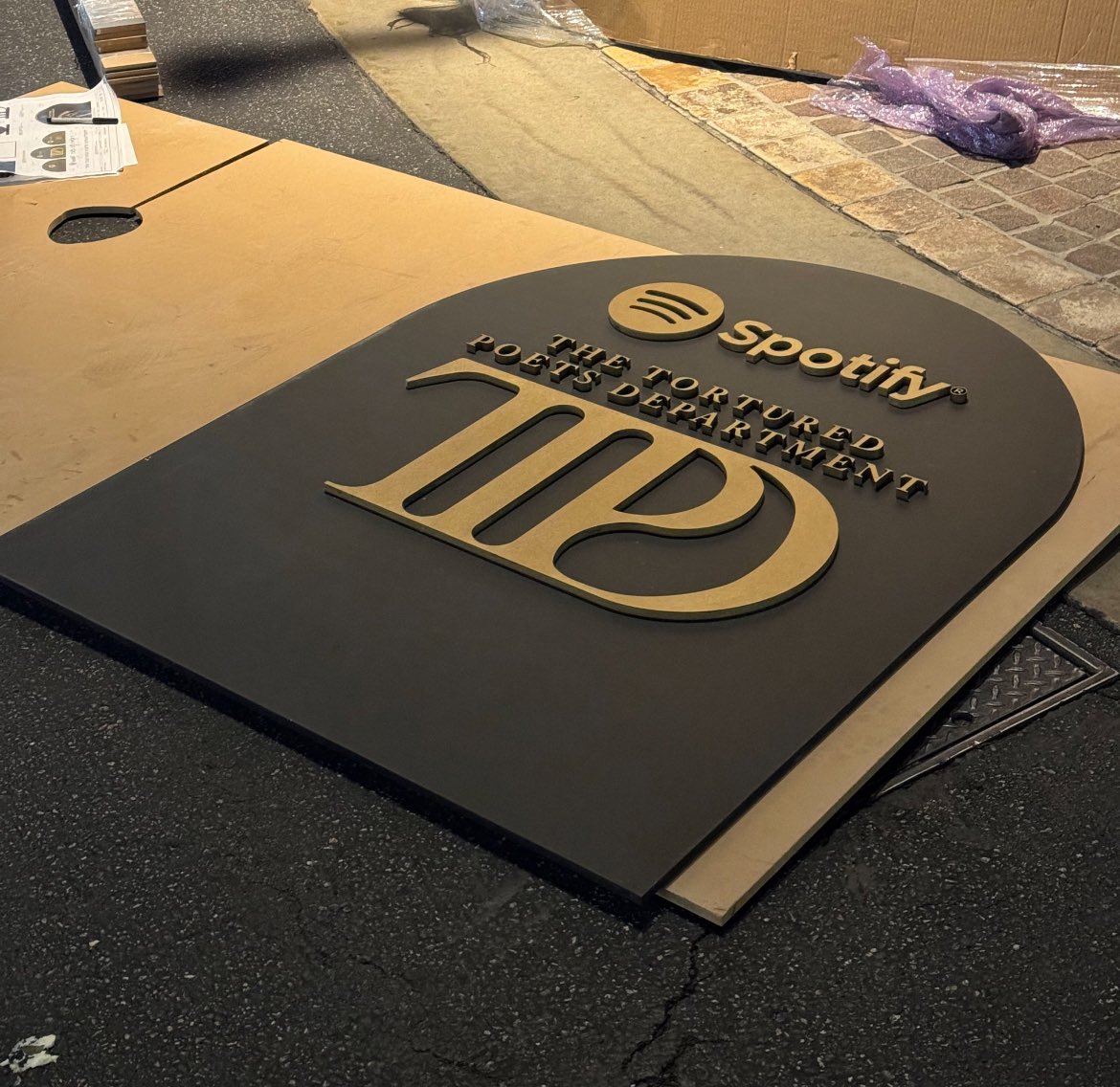 A first look at the TTPD Spotify Sign! #TSTTPD #TTPD