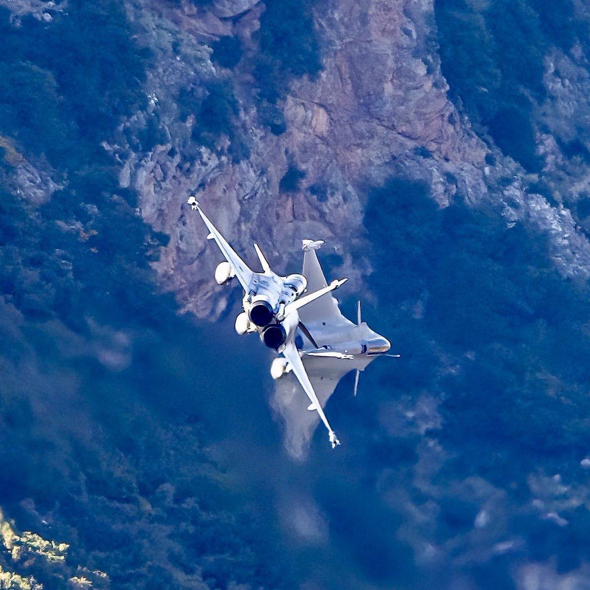 NATO Allies and partners are taking part in a 🇬🇷-led exercise, where Air Forces work together to plan, execute, and debrief missions ✈️ The exercise is designed to increase combat readiness, building a stronger and more agile Alliance 🔗 ac.nato.int/archive/2024/a…