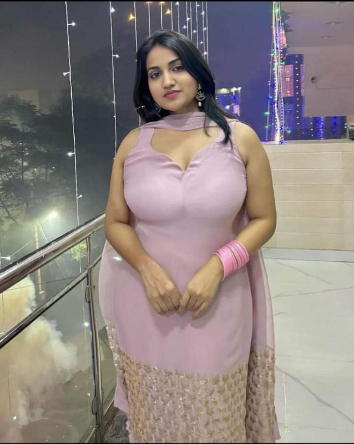 $PIXIZ @Pixiz_io 🧑‍🌾🍌Desi girl #desigirl #desibhabhi #indiangirl
 @SenderLabs